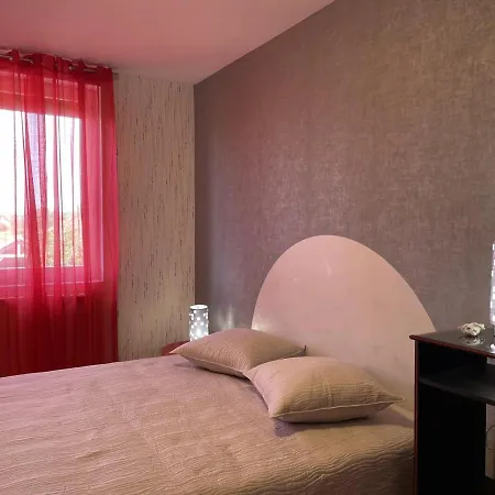 Champetre Renove Avec Jardin Et Equipements Modernes A - Fr-1-489-334 Holiday home *